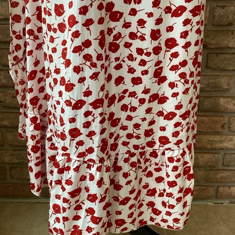 Floral Wrap Dress in Red and White Large NWT - Picture 10 of 14